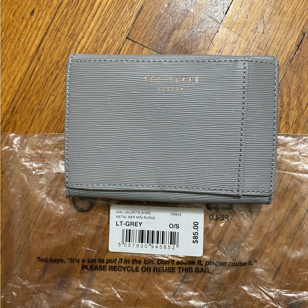 COPY - Ted Baker London Wallet